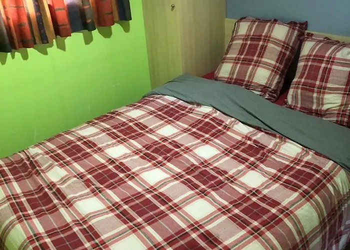 Le De Lola Saint-Michel (Aisne)